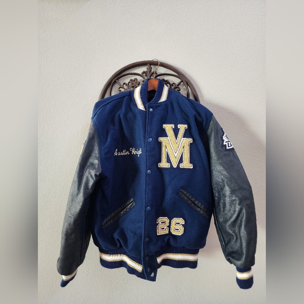 Jostens Varsity Letterman Varsity Jacket Mens Large (Used as Prop Only)